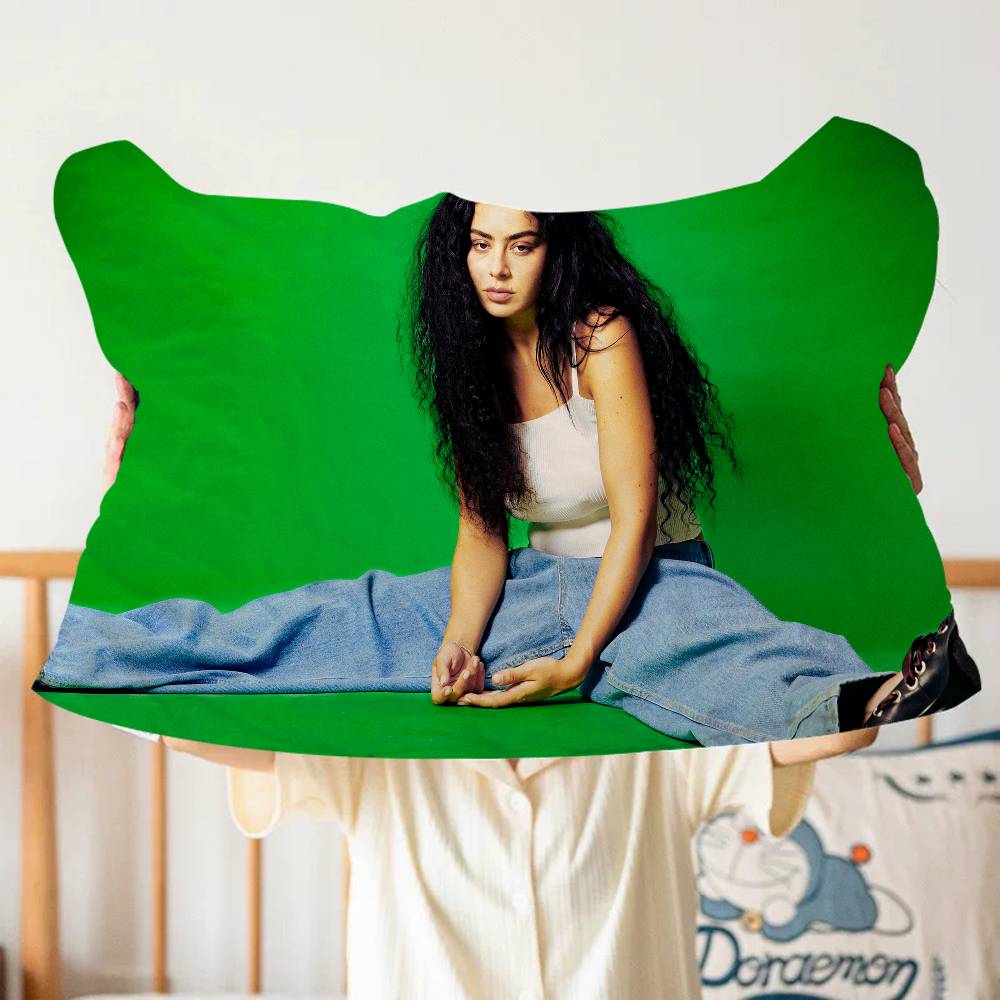 Singer C-Charli X-XCX Premium  – Home Textiles Premium Bewertung und Preis